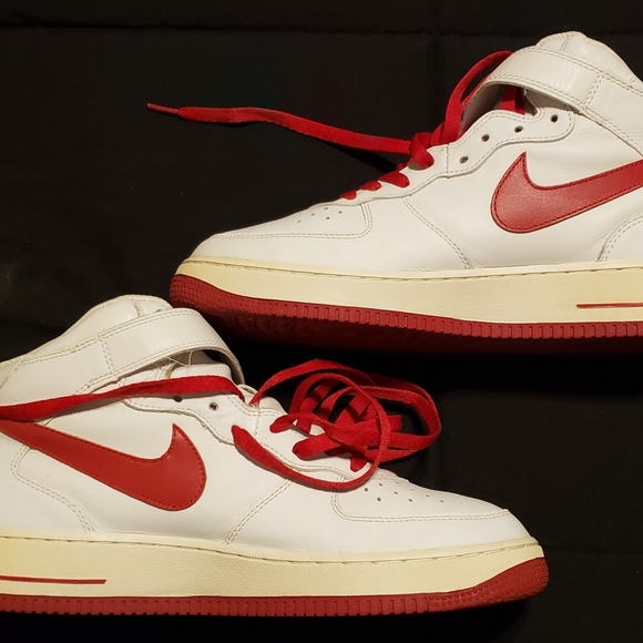 Nike Air Force 1 - Picture 2 of 5